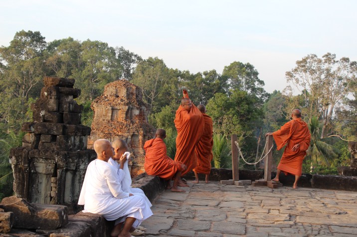 cosa vedere in Cambogia- Monaci Angkor