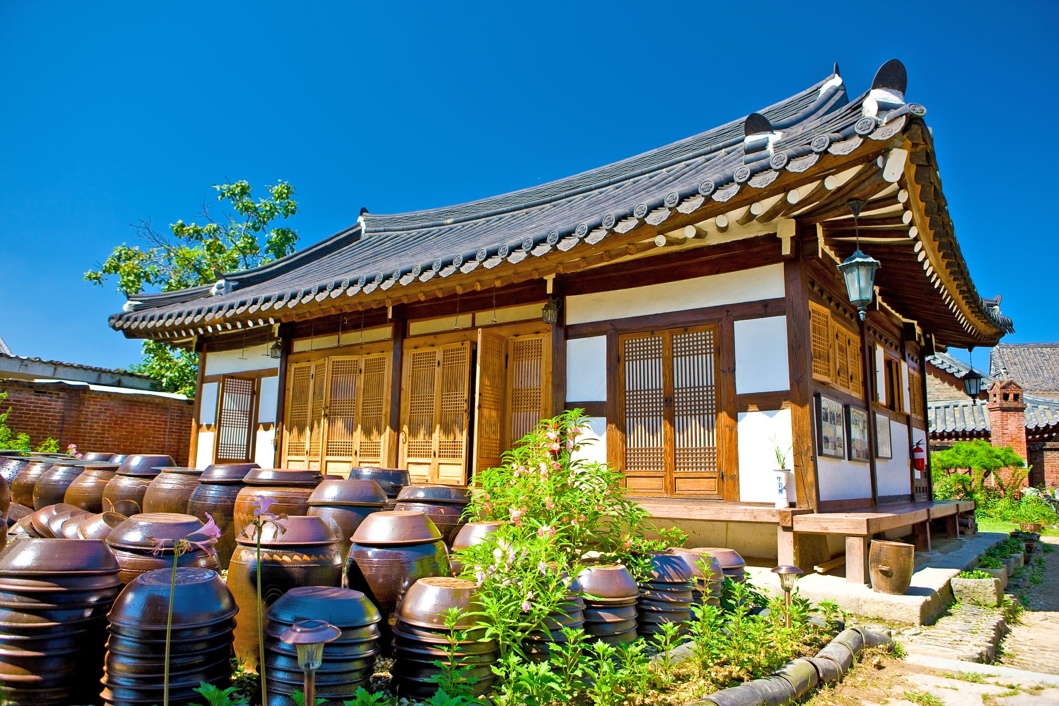 JeonjuHanokVillage_dgvtravel.jpg