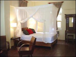 BATTAMBANG-La-Villa-Room.jpg