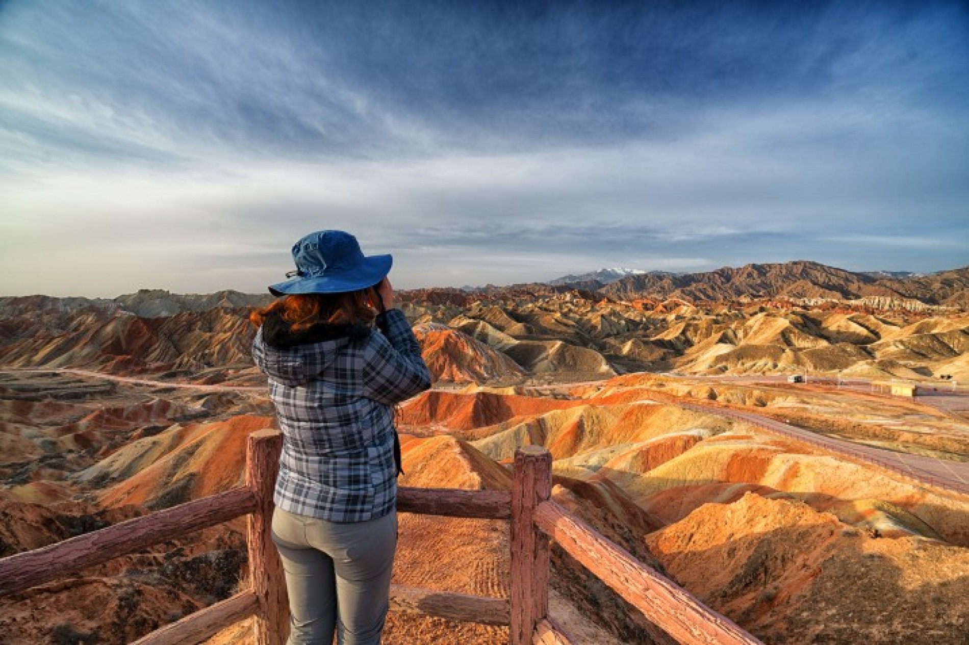 Perché Vedere Le Montagne Cinesi Colorate Almeno Una Volta