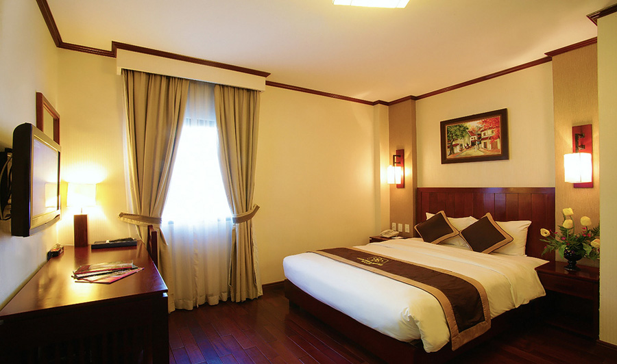 HANOI-Quoc-Hoa-dgvtravel.jpg