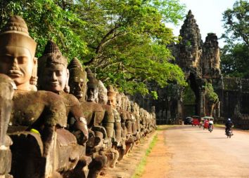 vacanze-in-cambogia-angkor-thom.jpg