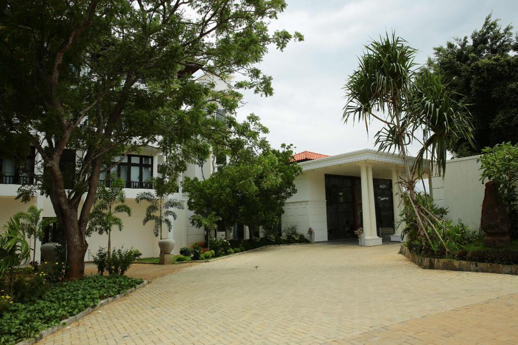 UDAWALAWE - SINHARAJA - TANGALLE