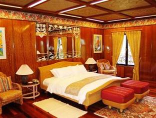 Mulu Marriott Resort (Deluxe)