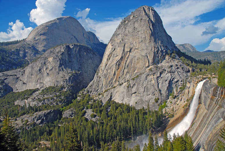 Bakersfield - Yosemite - Modesto