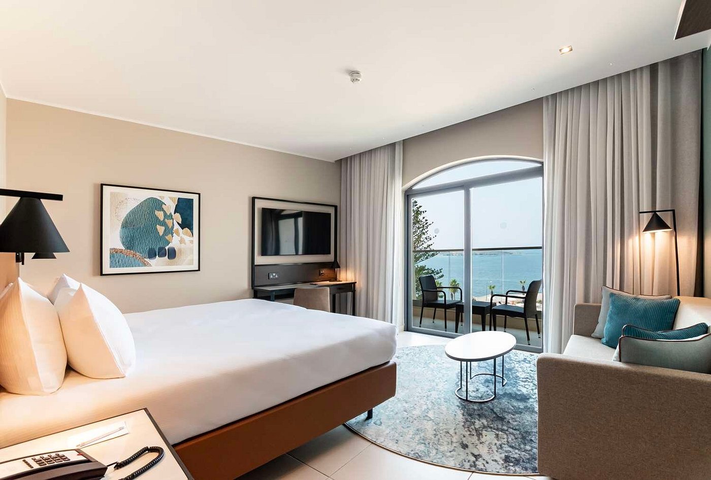 DOUBLE TREE BY HILTON MALTA