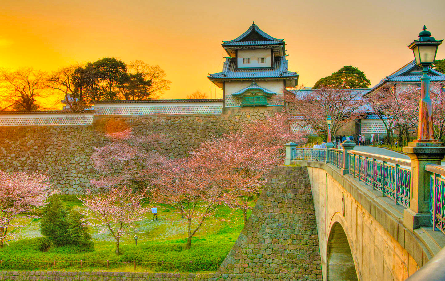TAKAYAMA – SHIRAKAWA GO – KANAZAWA
