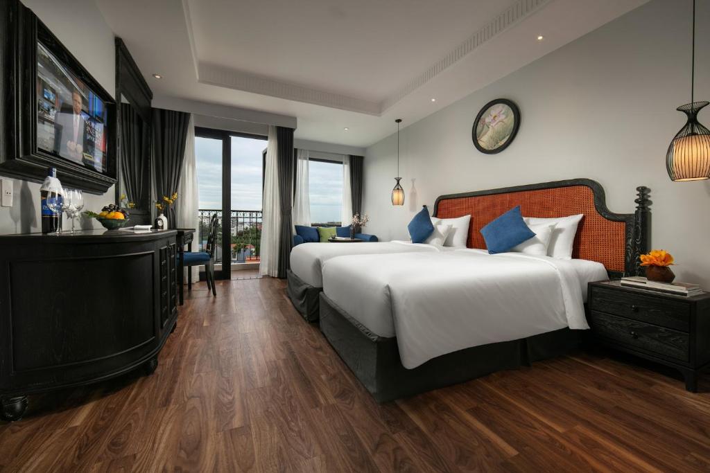 Shining Riverside Hoi An Boutique and Spa 4*
